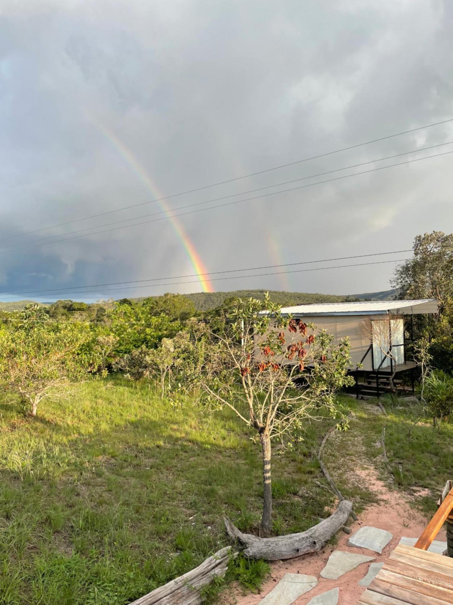 Dolaco Na Chapada- Hospedagem Hotel อัลโต ปาไรโซ เด โกยาส ภายนอก รูปภาพ